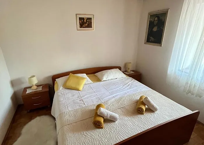 Apartma Zdar דירה קובאריד